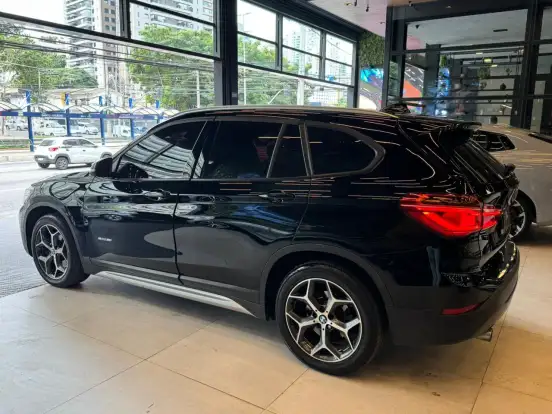 BMW-X1-2.0 16V TURBO ACTIVEFLEX SDRIVE20I X-LINE 4P AUTOMÁTICO BMW-X1-2016