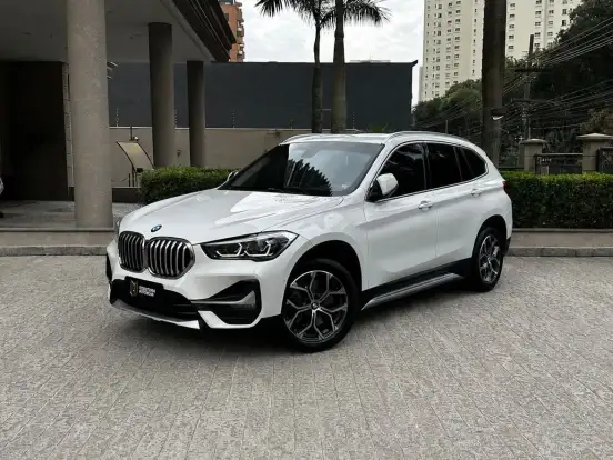 BMW-X1-2.0 16V TURBO ACTIVEFLEX SDRIVE20I X-LINE 4P AUTOMÁTICO BMW-X1-2021