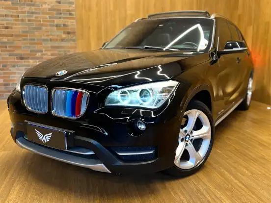 BMW-X1-2.0 16V TURBO GASOLINA SDRIVE20I 4P AUTOMÁTICO BMW-X1-2014