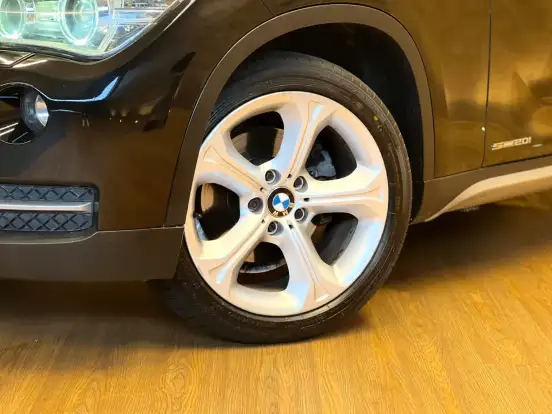 BMW-X1-2014