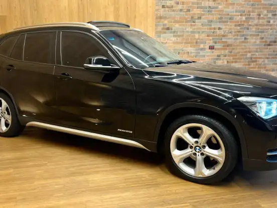 BMW-X1-2.0 16V TURBO GASOLINA SDRIVE20I 4P AUTOMÁTICO BMW-X1-2014
