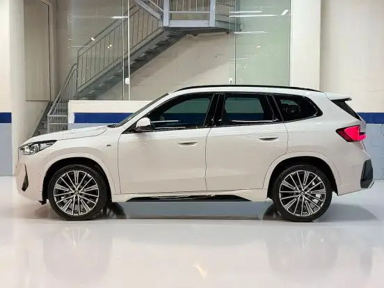 BMW-X1-2.0 16V TURBO GASOLINA SDRIVE20I M SPORT STEPTRONIC BMW-X1-2023