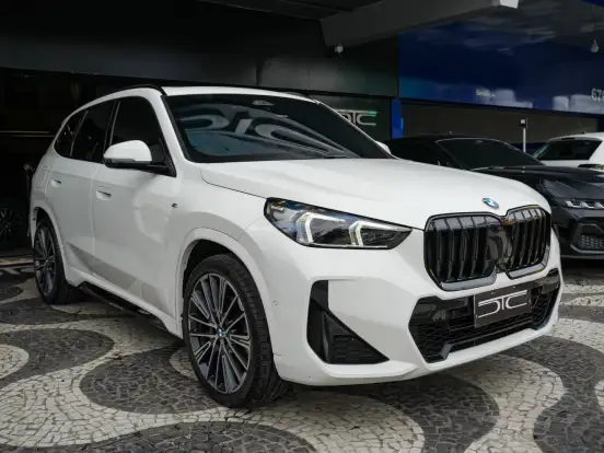 BMW-X1-2.0 16V TURBO GASOLINA SDRIVE20I M SPORT STEPTRONIC BMW-X1-2024