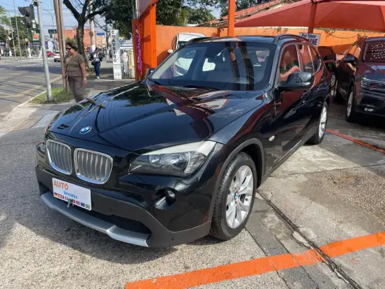 BMW-X1-2012