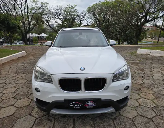 BMW-X1-2013