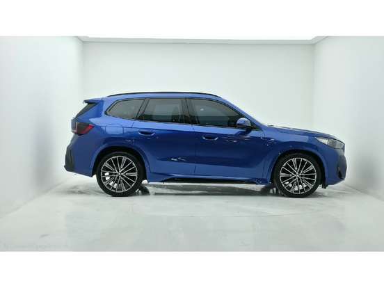 BMW-X1-2023