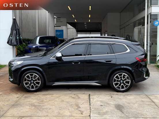 BMW-X1-2023