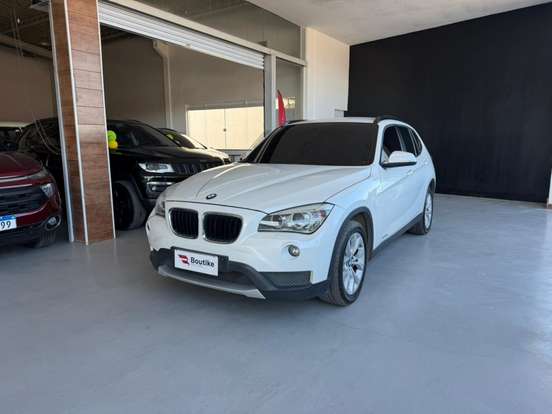 BMW-X1-2012