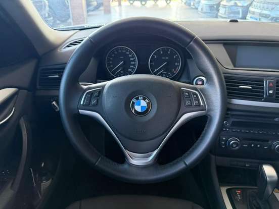 BMW-X1-2012