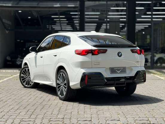 BMW-X2-2.0 TURBO GASOLINA XDRIVE20I M SPORT STEPTRONIC BMW-X2-2025