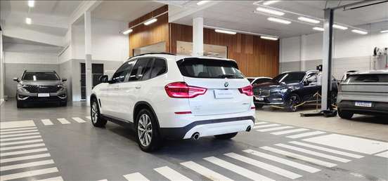 BMW-X3-2021