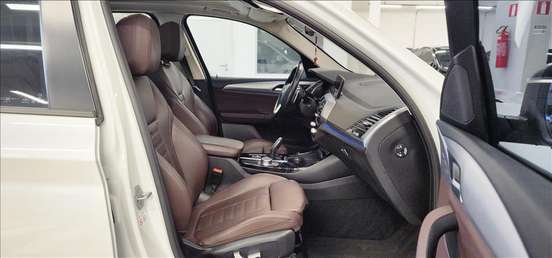 BMW-X3-2021