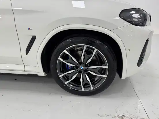 BMW-X4-2022
