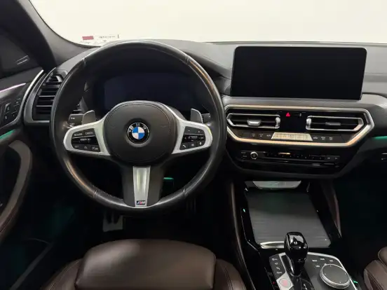 BMW-X4-2022