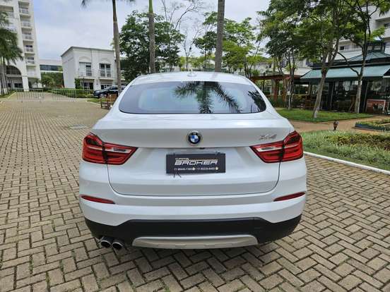 BMW-X4-2015