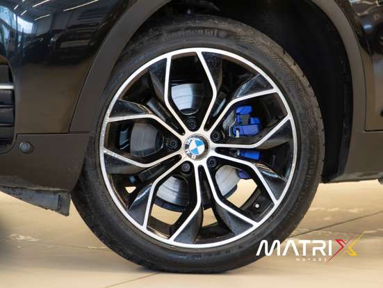 BMW-X4-2016