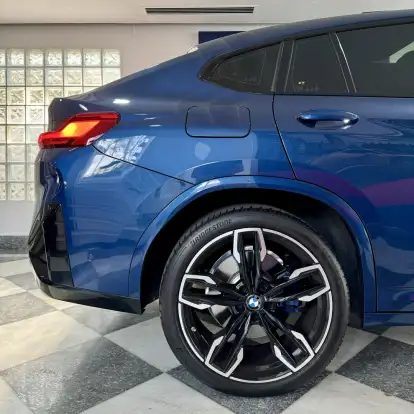 BMW-X4-2022