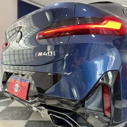 BMW-X4-2022