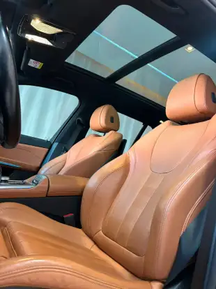 BMW-X5-2021