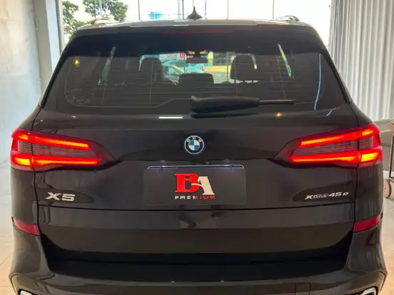 BMW-X5-3.0 I6 TURBO HÍBRIDO XDRIVE45E M SPORT AUTOMÁTICO BMW-X5-2021
