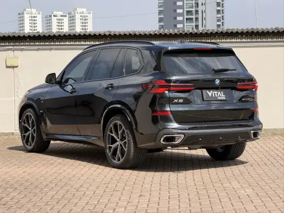 BMW-X5-2025