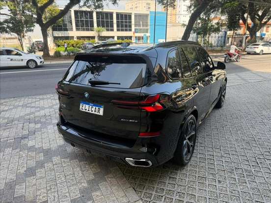 BMW-X5-2023