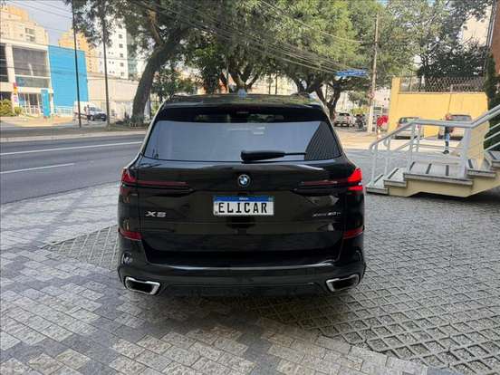 BMW-X5-2023