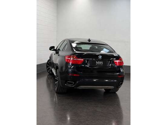 BMW-X6-2011