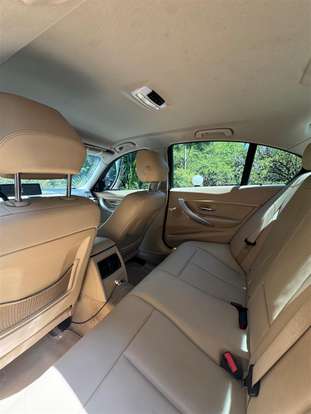 BMW-320i-2013