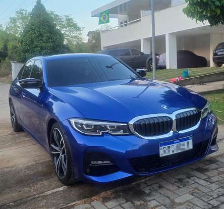 BMW-320i-2022