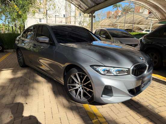 BMW-320i-2024