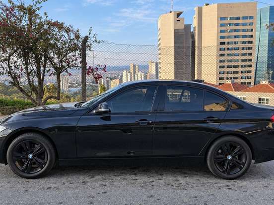 BMW-320i-2.0 SPORT 16V TURBO ACTIVE FLEX 4P AUTOMÁTICO BMW-320i-2016