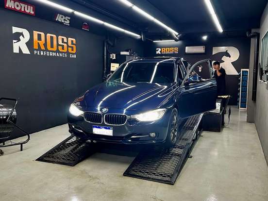 BMW-328i-2.0 SPORT GP 16V ACTIVEFLEX 4P AUTOMÁTICO BMW-328i-2015