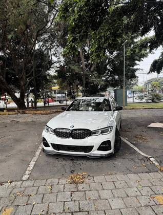 BMW 330i 2.0 16V TURBO GASOLINA M SPORT AUTOMÁTICO