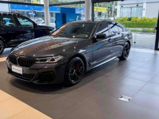 BMW-530e-2.0 16V TWINPOWER HÍBRIDO M SPORT AUTOMÁTICO BMW-530e-2022