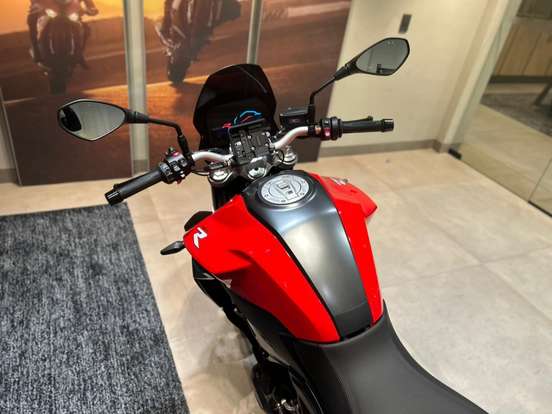 BMW-F 900 R SPORT PLUS BMW-F 900 R SPORT PLUS-2024