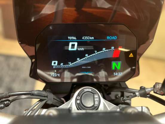 BMW-F 900 R SPORT PLUS-2024