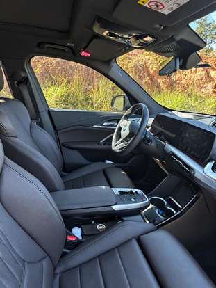 BMW-iX1-2023