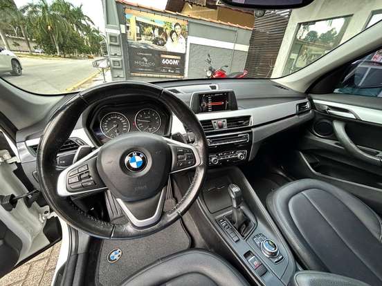 BMW-X1-2.0 16V TURBO ACTIVEFLEX SDRIVE20I 4P AUTOMÁTICO BMW-X1-2017