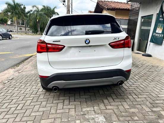 BMW-X1-2.0 16V TURBO ACTIVEFLEX SDRIVE20I 4P AUTOMÁTICO BMW-X1-2017