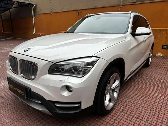 BMW-X1-2.0 16V TURBO GASOLINA SDRIVE20I 4P AUTOMÁTICO BMW-X1-2013