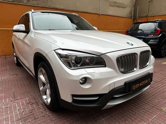 BMW-X1-2.0 16V TURBO GASOLINA SDRIVE20I 4P AUTOMÁTICO BMW-X1-2013