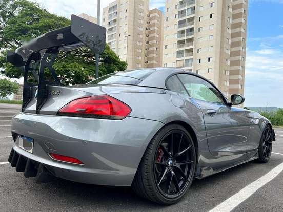 BMW-Z4-2.5 I6 GASOLINA SDRIVE23I AUTOMÁTICO BMW-Z4-2010