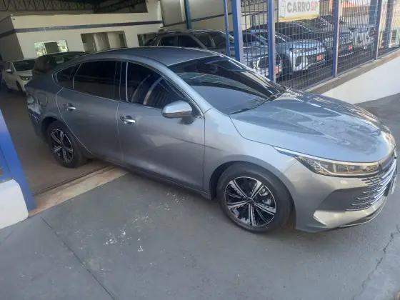 BYD KING 1.5 DM-I PHEV GS AUTOMÁTICO