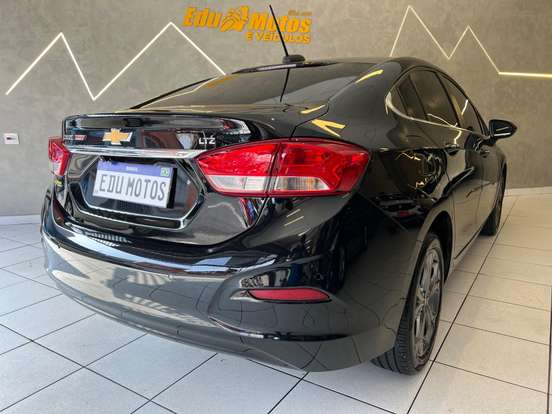 CHEVROLET-CRUZE-2022