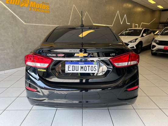 CHEVROLET-CRUZE-2022
