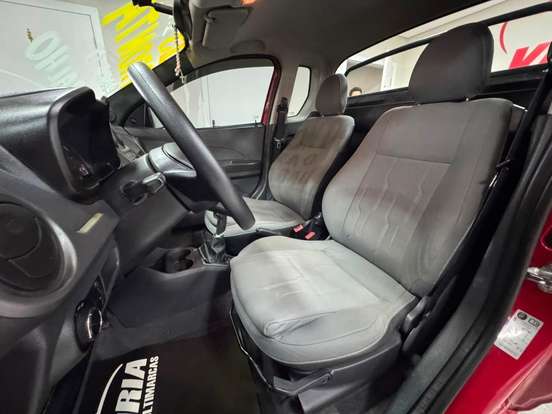 CHEVROLET-MONTANA-2013