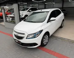 CHEVROLET ONIX 1.4 MPFI LT 8V FLEX 4P AUTOMÁTICO CHEVROLET ONIX 1.4 MPFI LT 8V FLEX 4P AUTOMÁTICO