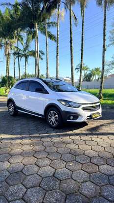 CHEVROLET-ONIX-1.4 MPFI ACTIV 8V FLEX 4P AUTOMÁTICO CHEVROLET-ONIX-2017