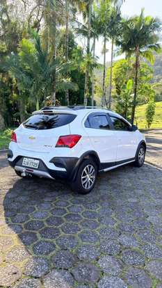 CHEVROLET-ONIX-1.4 MPFI ACTIV 8V FLEX 4P AUTOMÁTICO CHEVROLET-ONIX-2017